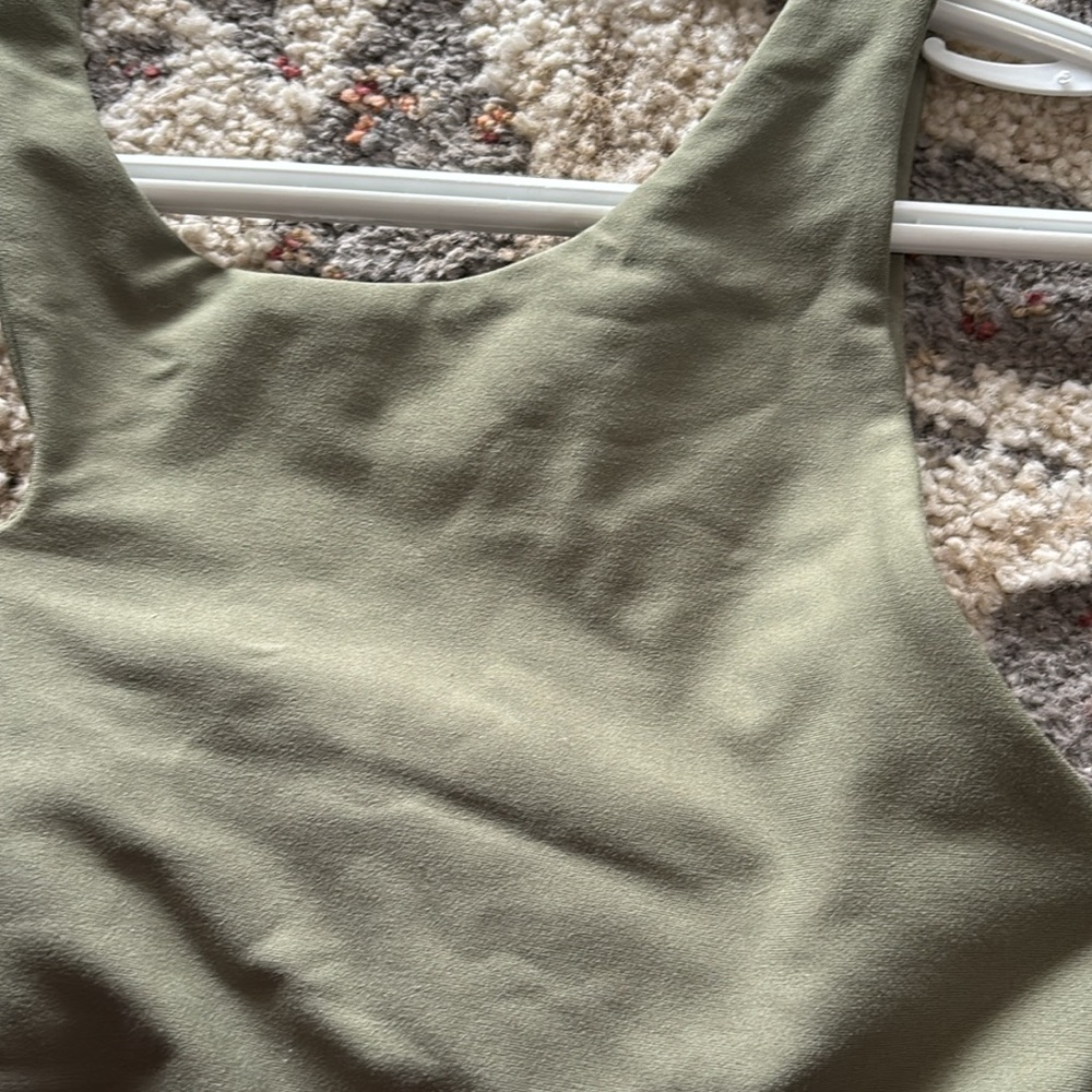 Workout Top - Picture 3 of 3